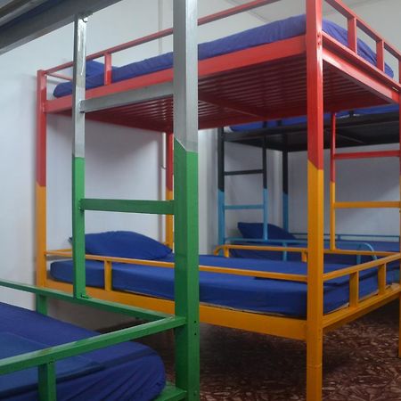 Here Be Dragons Hostel Battambang Exterior foto